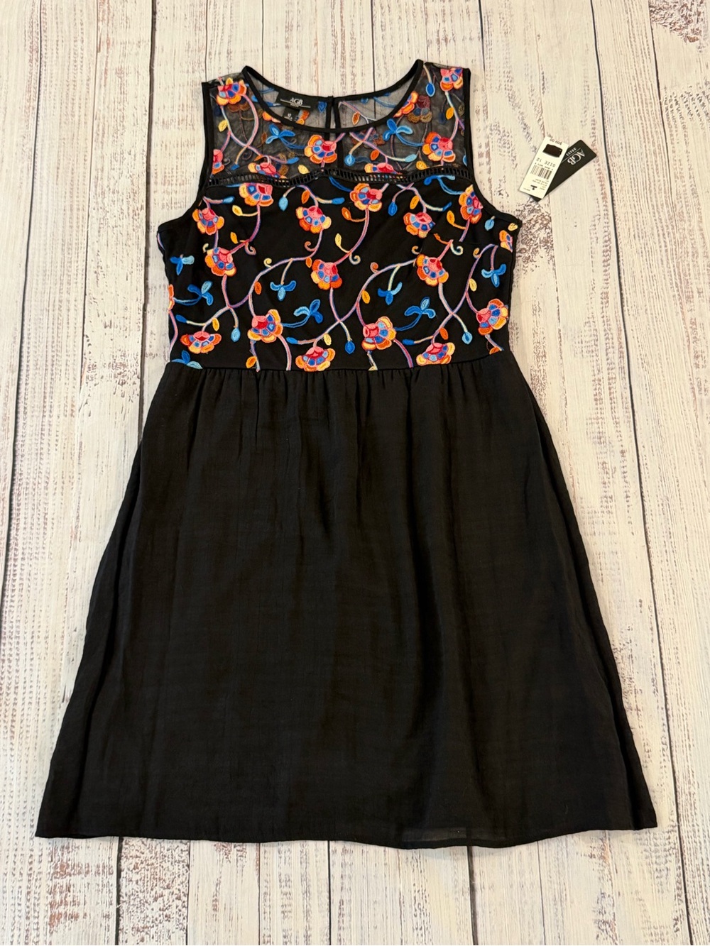 NWT AGB Dress Vibrant Floral Embroidery Illusion Neckline Overlay Size 12 Boho